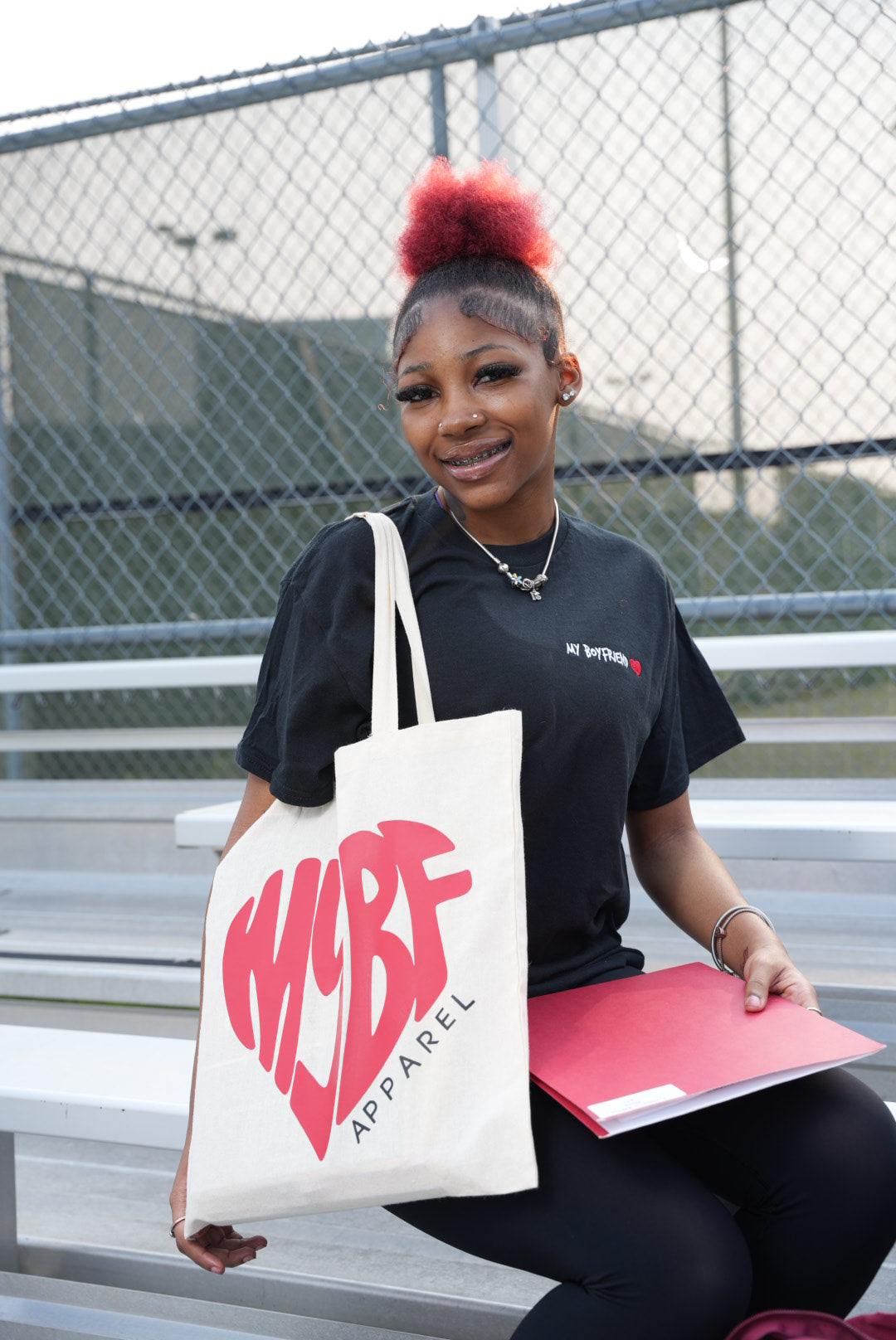 The Classic Boyfriend Short Sleeve T-shirt - Scribble Heart logo